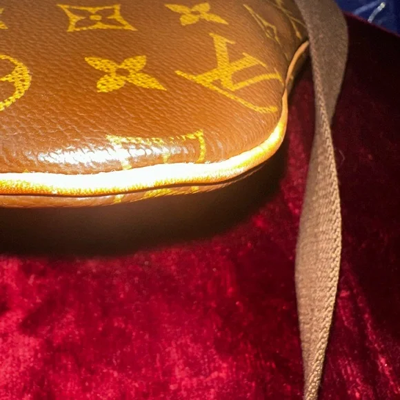Louis Vuitton Brown Monogram Pochette Bosphore Crossbody Bag - Picture 8 of 12